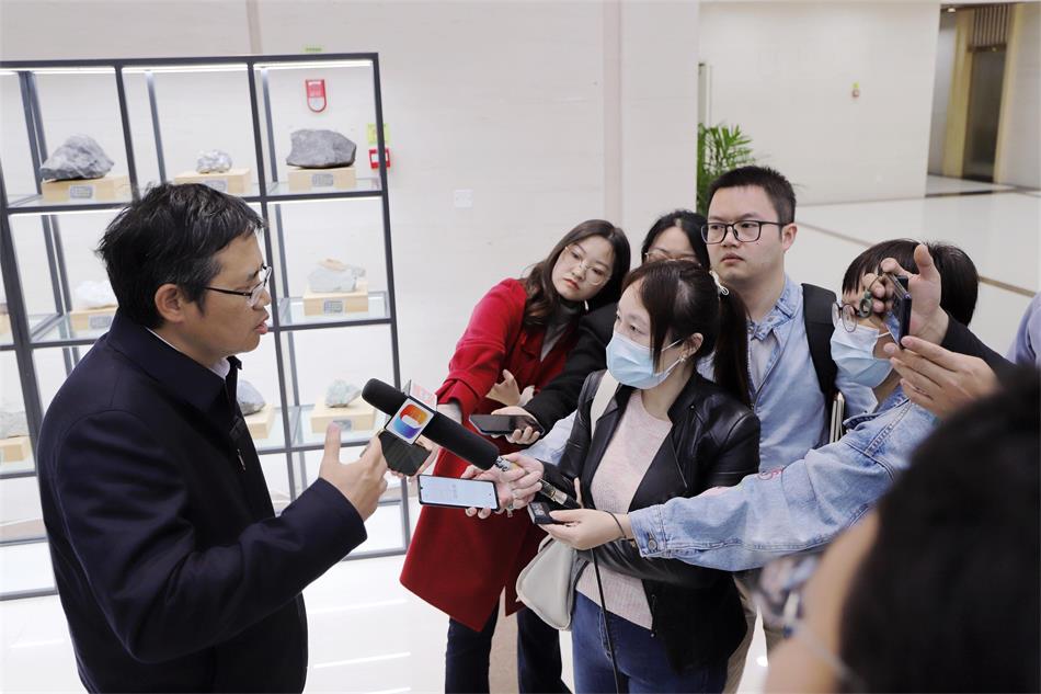 图片2(1).jpg 图片2(1).jpg